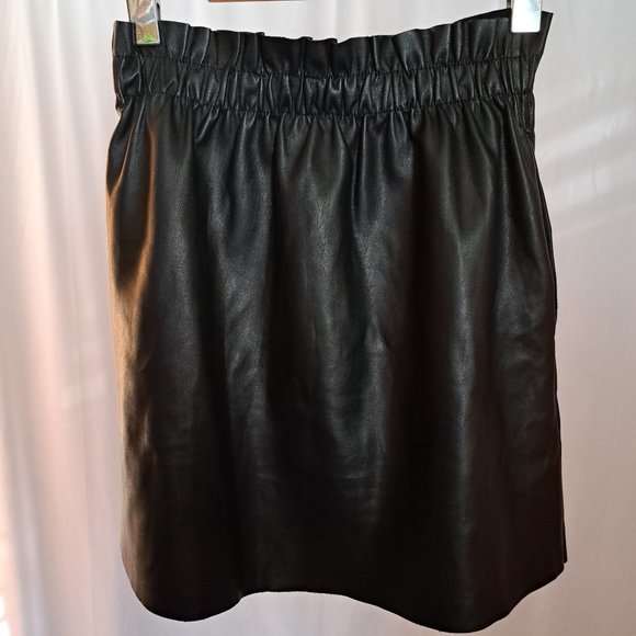 ZARA FAUX LEATHER PAPERBAG waist skirt Sz MEDIUM CASUAL CHIC LAGENLOOK ACADEMIA - Picture 3 of 9